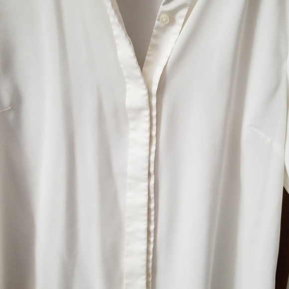 Express button down blouse - Picture 3 of 4